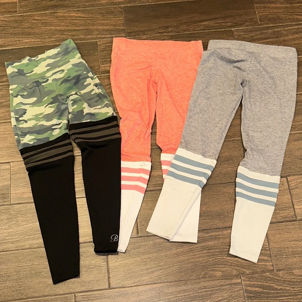3 Bombshell leggings!! Size XS. Like new condition! - Picture 1 of 5